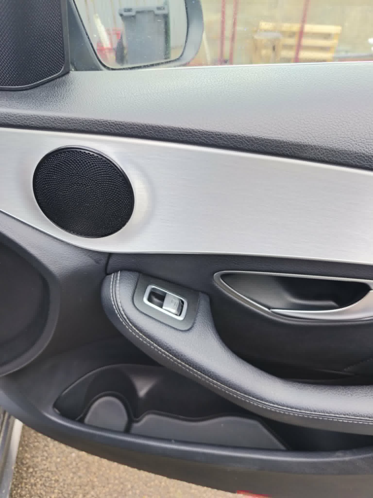 Automobile après nettoyage